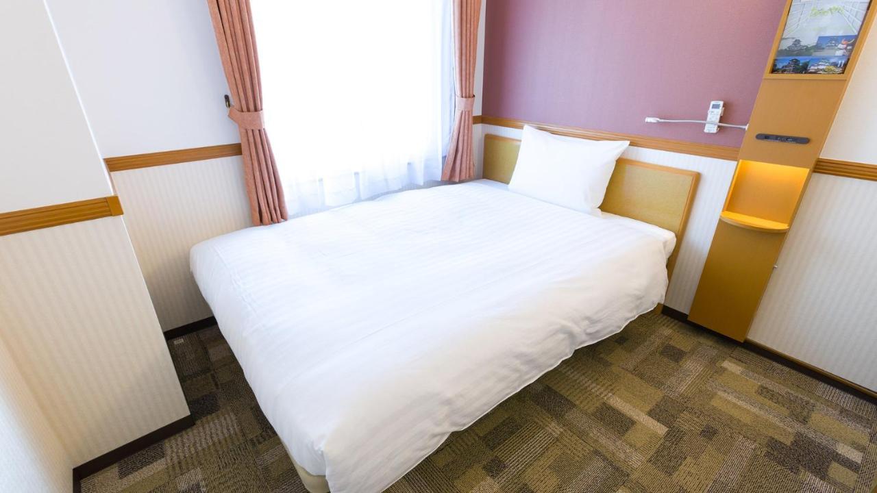 Toyoko Inn Yokohama Sakuragicho Pokoj fotografie