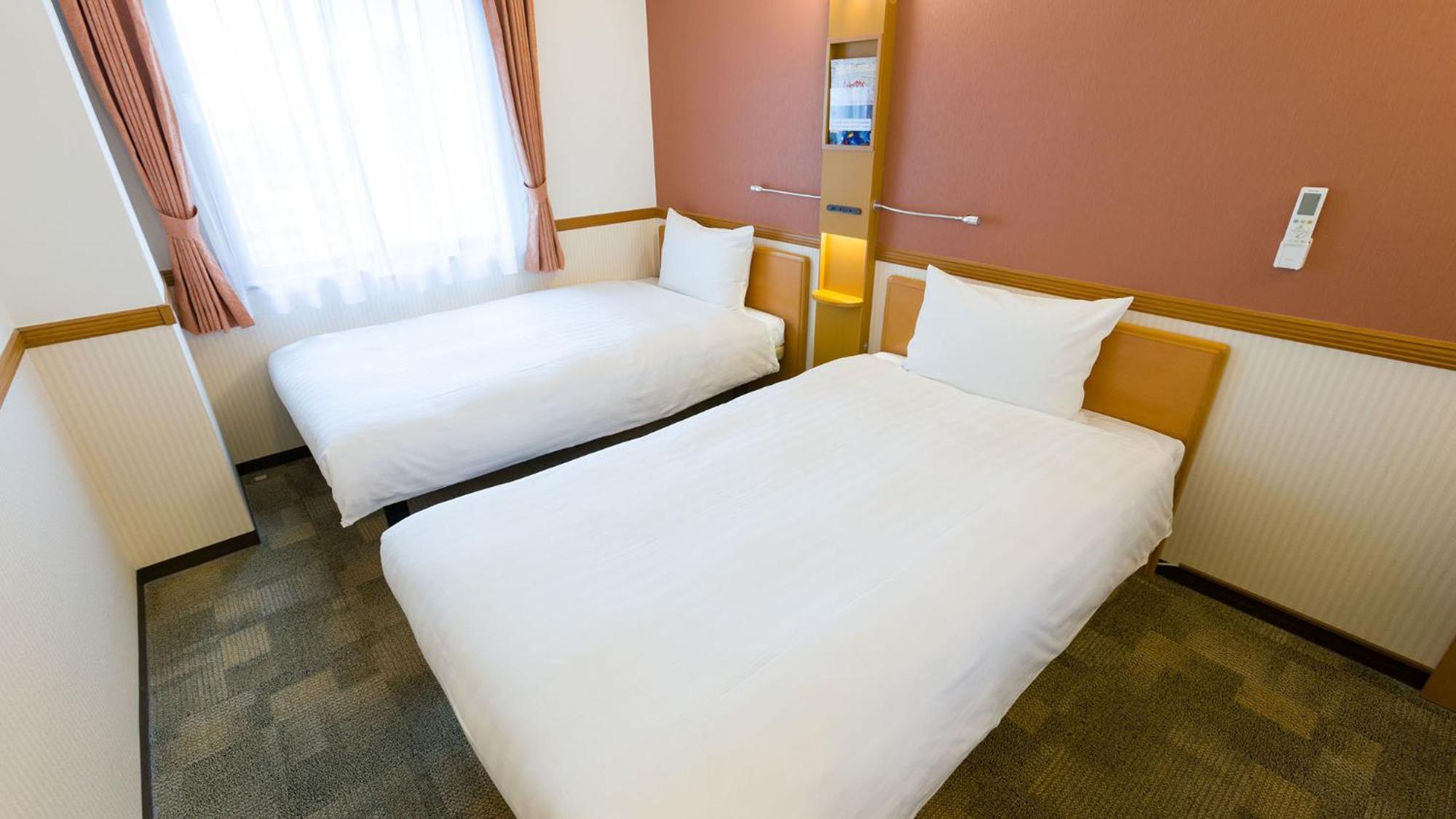 Toyoko Inn Yokohama Sakuragicho Pokoj fotografie