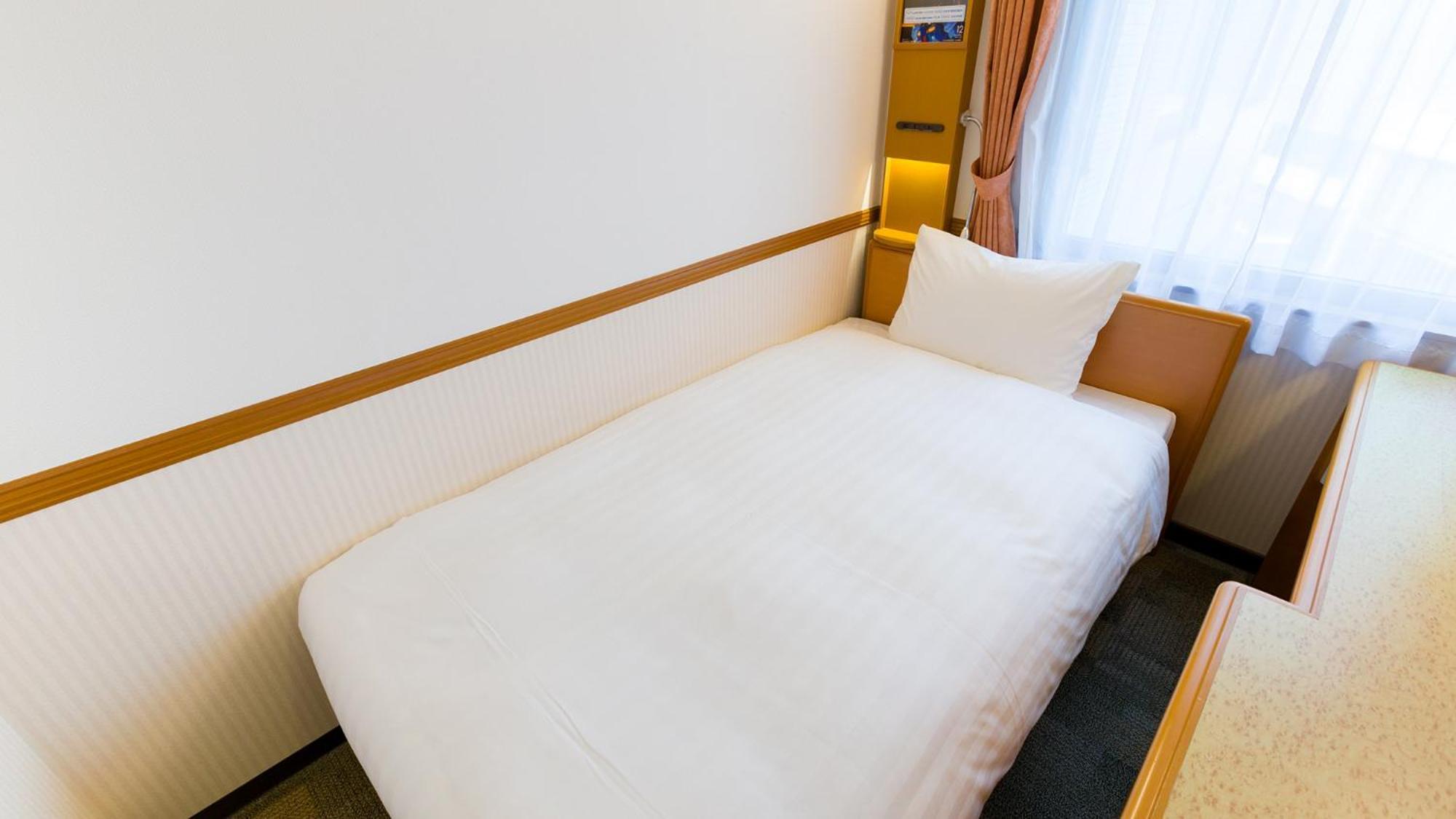 Toyoko Inn Yokohama Sakuragicho Pokoj fotografie