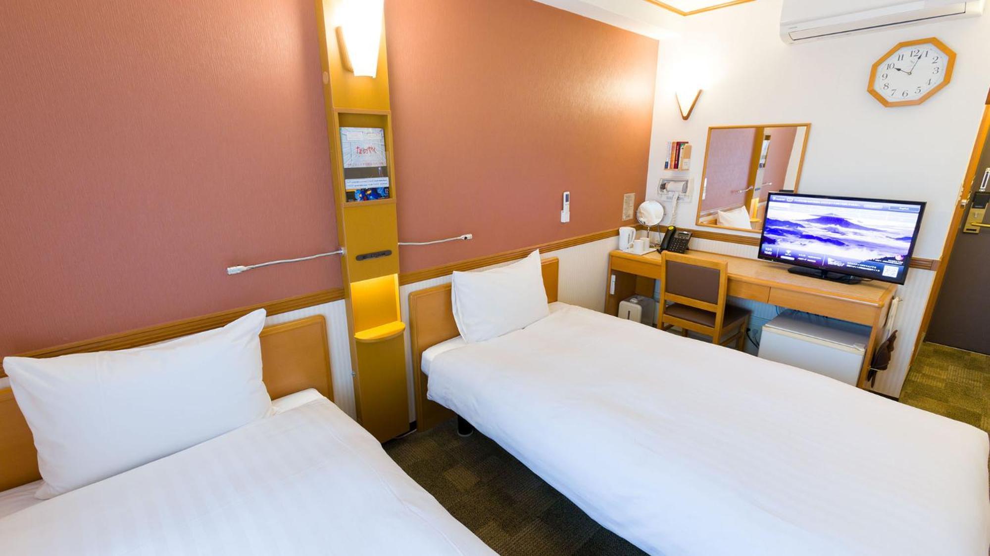 Toyoko Inn Yokohama Sakuragicho Pokoj fotografie