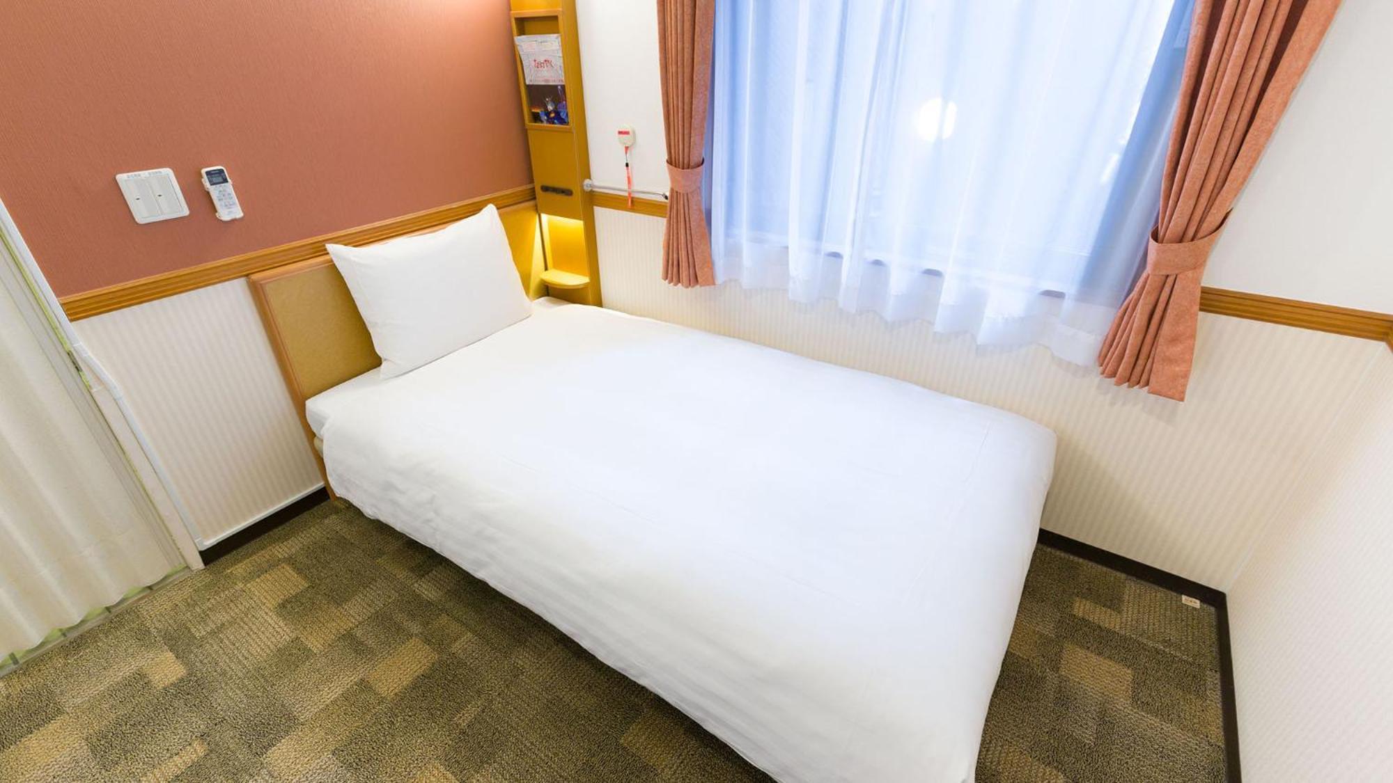 Toyoko Inn Yokohama Sakuragicho Pokoj fotografie