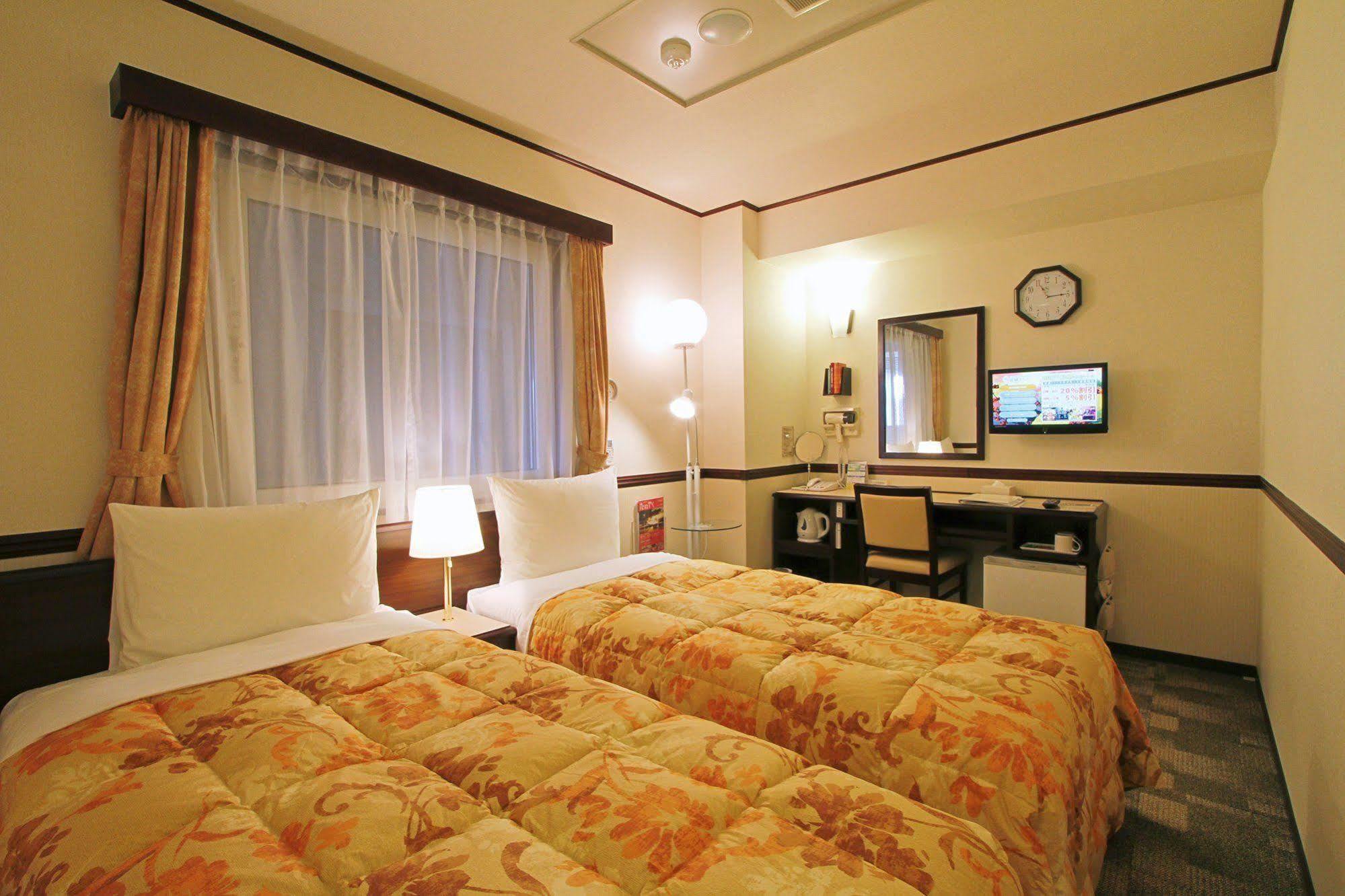 Toyoko Inn Yokohama Sakuragicho Exteriér fotografie